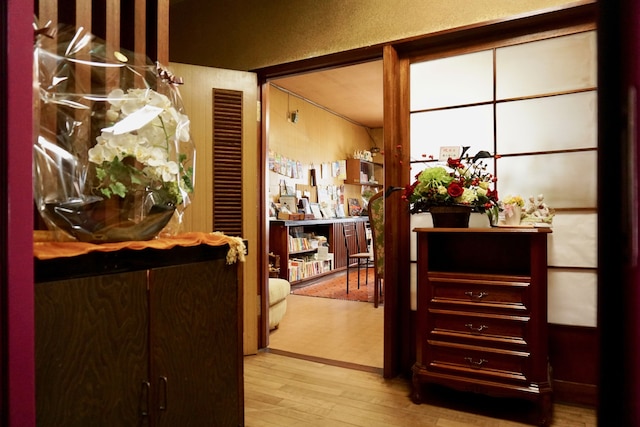 ホステル トマル