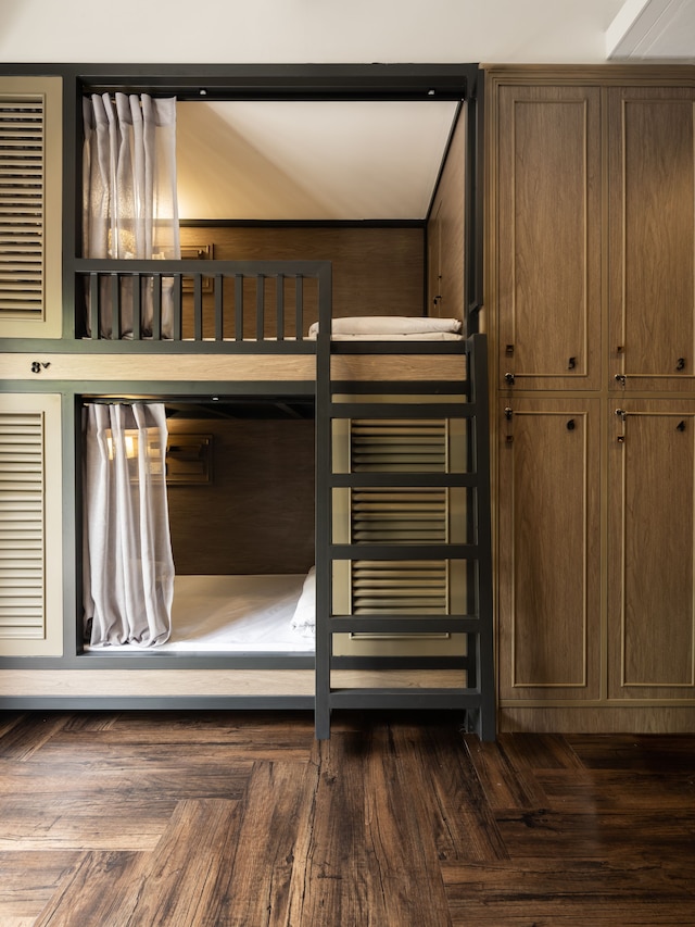 ウォーム ウインドウ シーロム - ホステル