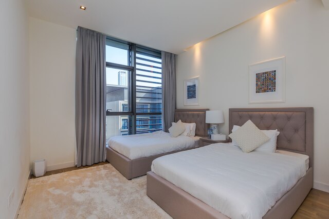 FAM リビング - シティ ウォーク