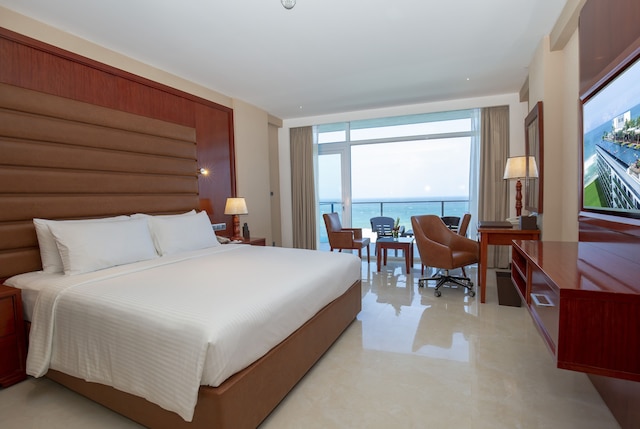 マリーノ ビーチ コロンボ