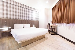 フワ ナン ホテル (華南大飯店)