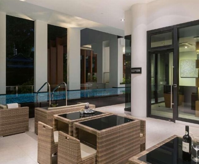 モメンタス サービスド レジデンス ノベナ