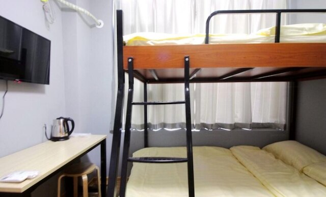 ミート フィッシュ インターナショナル ユース ホステル