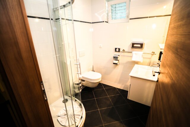 プリマス ホテル & アパートメンツ