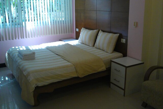 アムステラックス アパートメンツ