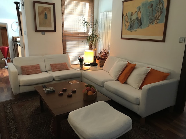 ラグジュアリー ケンジントン アパートメント W8