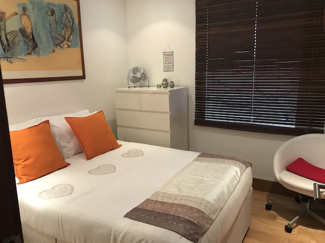 ラグジュアリー ケンジントン アパートメント W8