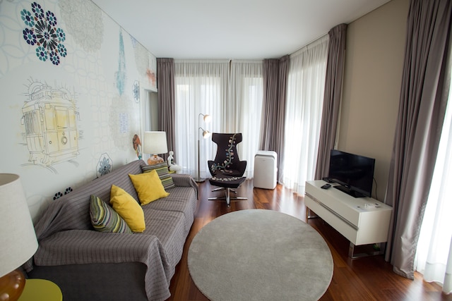 カルドサス ストーリー アパート バイ ポルトシティホスツ