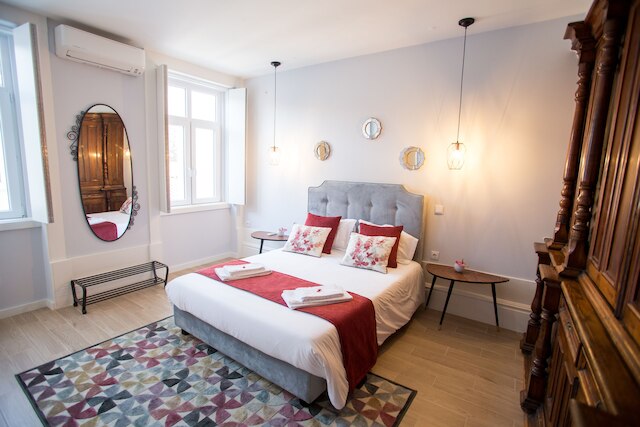 ポルト ビューズ & ワインズ バイ ポルト シティ ホスツ