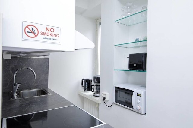 セカンドホームズ レンロティンカトゥ アパートメント