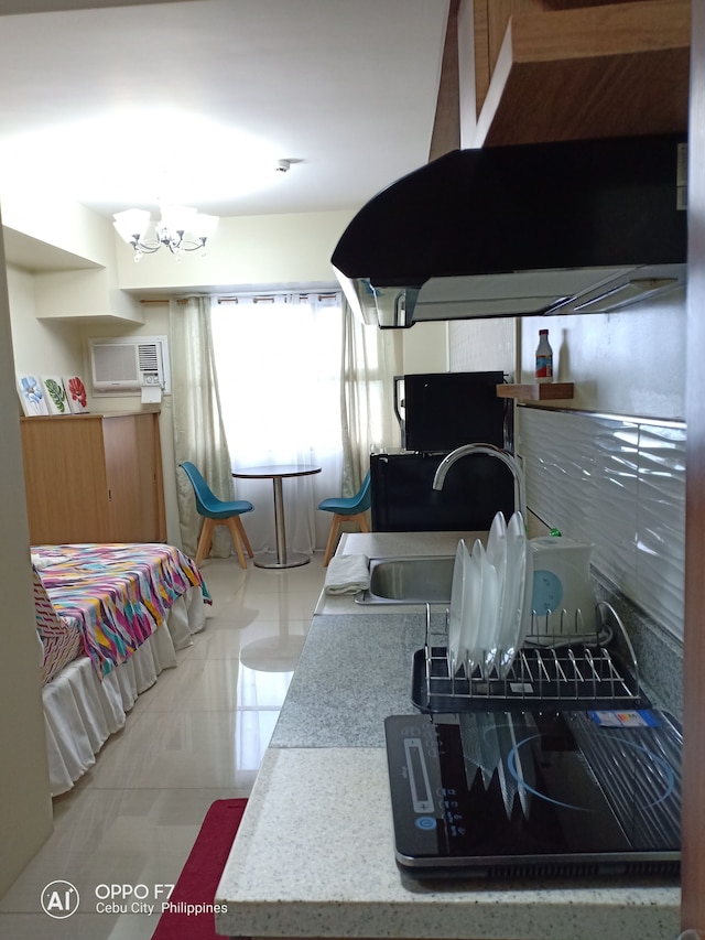 コリーンズ ベッドシット アット ホライゾンズ 101