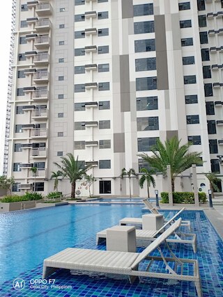 コリーンズ ベッドシット アット ホライゾンズ 101