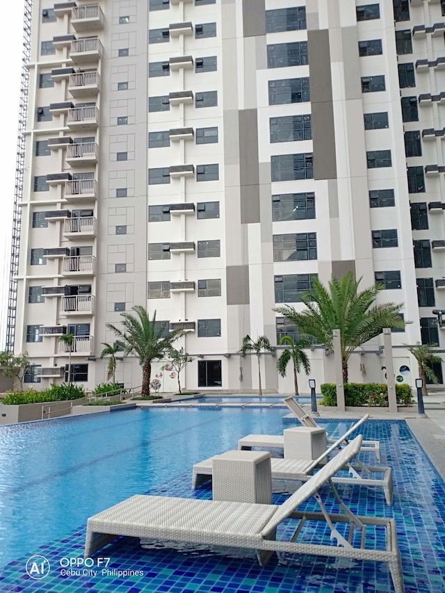 コリーンズ ベッドシット アット ホライゾンズ 101