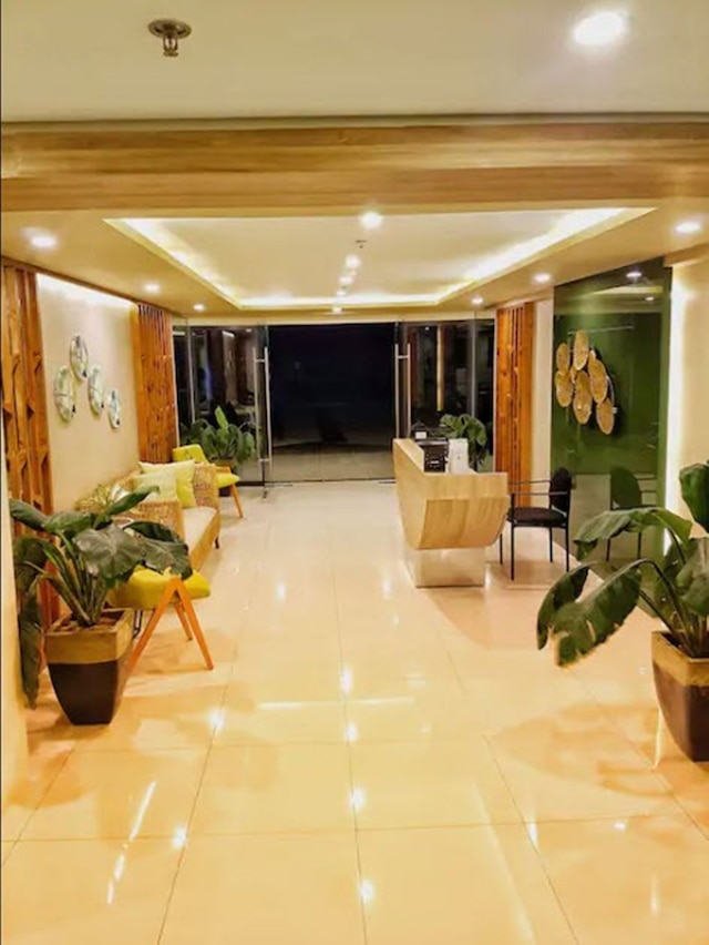 ロロンズ リスティング - マクタン