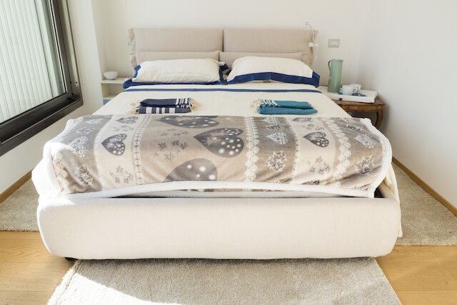 イマース ユアセルフ イン アン イディリック シチュエーション