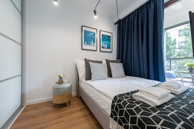 ユアセカンドフラット シェドミオグロツカ