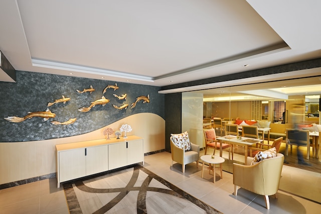 エムパタヤホテル