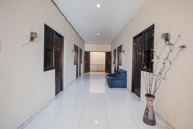 ホテル O グラハ 99