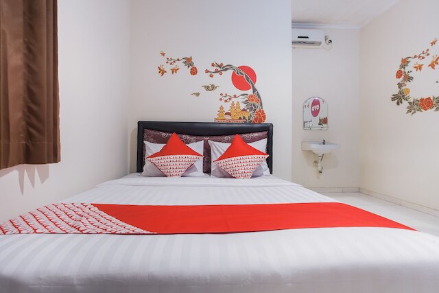 ホテル O グラハ 99