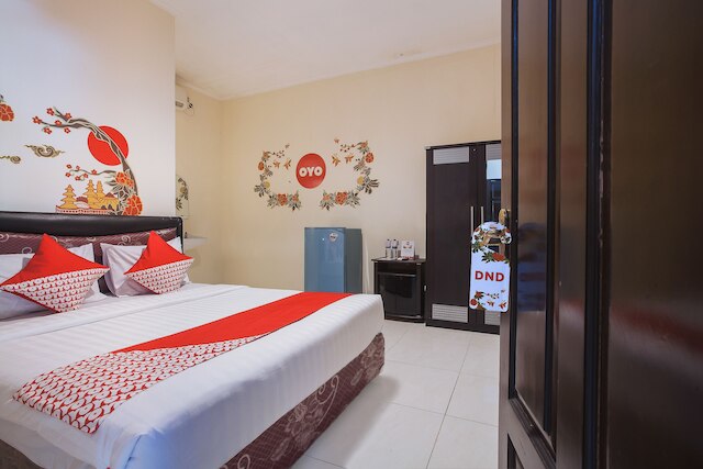 ホテル O グラハ 99