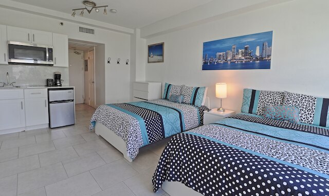 ビーチ フロント スタジオ