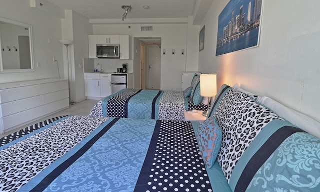 ビーチ フロント スタジオ