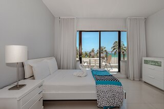 ビーチ フロント スタジオ