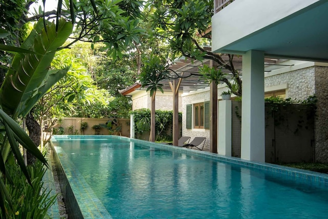 ヴィラ ニコル サヌール