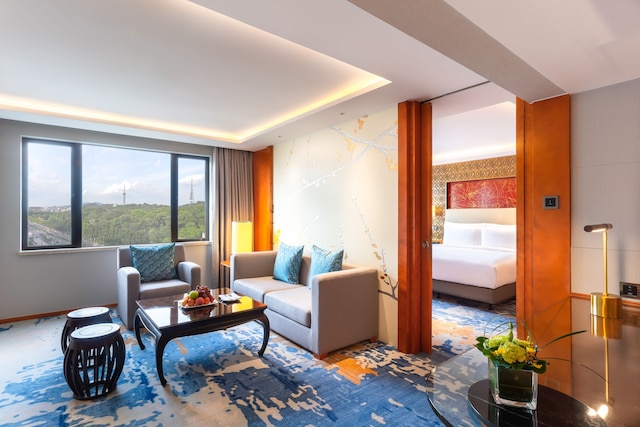 チャイナ ホテル (中国大酒店) - 琶洲展示センターまで地下鉄で直結、広州交易会期間中の無料シャトルおよび出展者登録カウンター