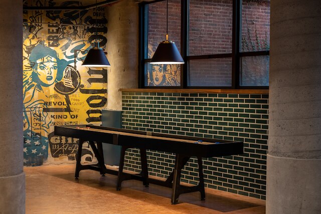 ザ レボリューション ホテル