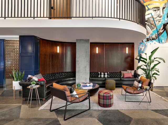 ザ レボリューション ホテル