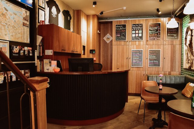 ダーティ ネリーズ - ホステル