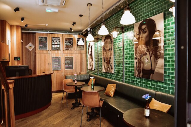 ダーティ ネリーズ - ホステル