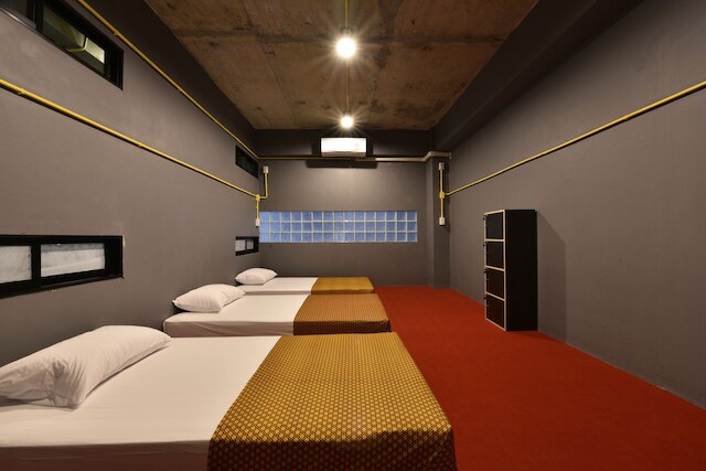 248 ストリート ホステル