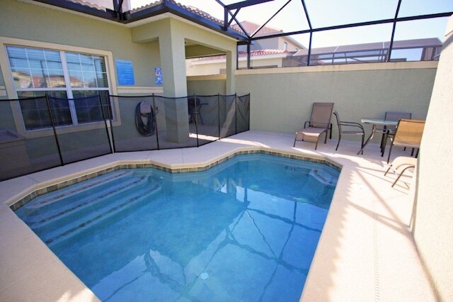 Fv52288  - パラダイス パームス - 5 ベッドルーム 4 バス タウンホーム