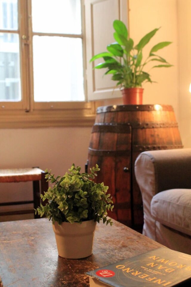 アート アパートメント ダンテ