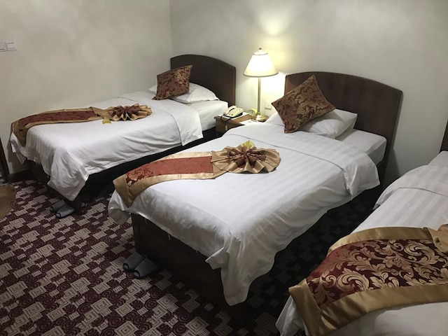 クリスタル パレス ホテル