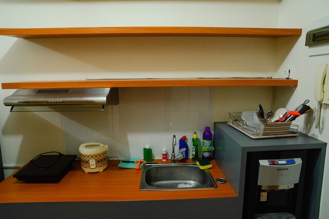 ウッドランド パーク レジデンス カリバタ ビュー スイミング プール