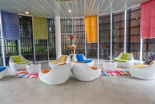 アフォーダブル アット ラヴニュー アパートメント