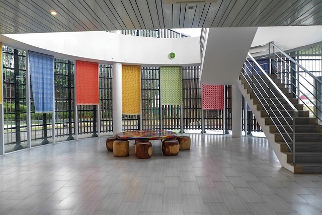 アフォーダブル アット ラヴニュー アパートメント