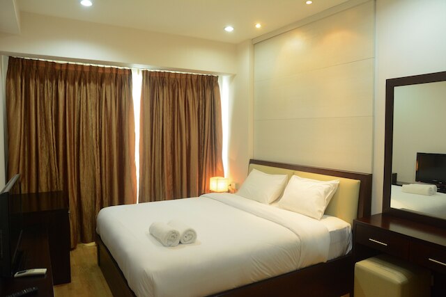 ガンダリア ハイツ アパートメント ウィズ モール アクセス