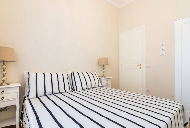 ラグジュアリー 3 ベッドルームズ ニア ドゥオーモ