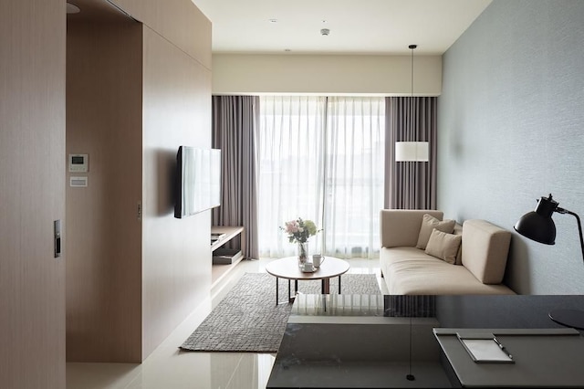 ジョリー ホテル