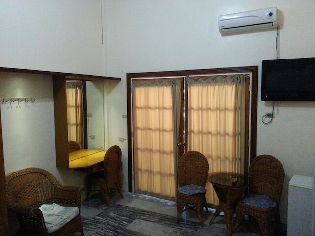 ドルフィンベイ ビーチフロント & ダイブ リゾート