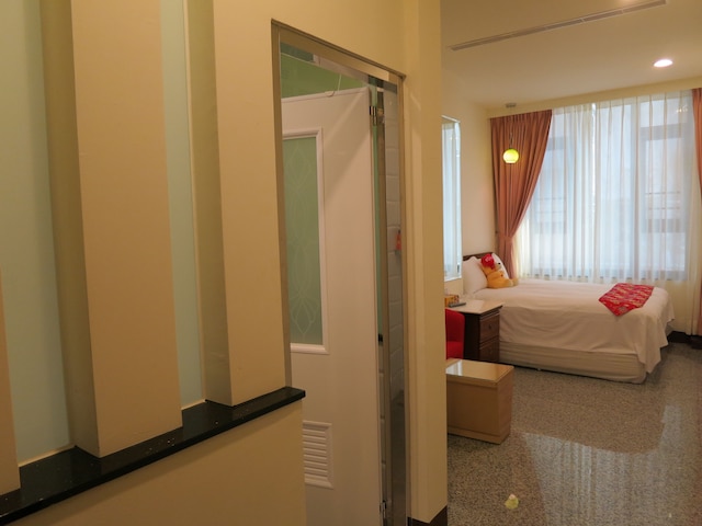 サン ムーン レイク クラウン ユ ホテル