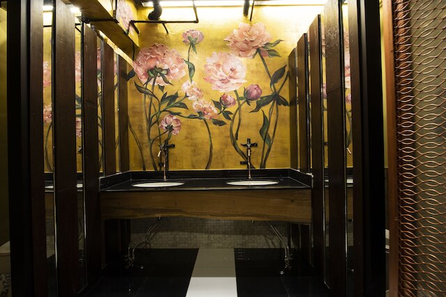 デヴィ バンコク ホテル