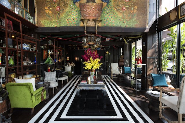 デヴィ バンコク ホテル