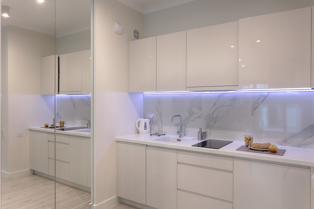 メニカ セントラル アパートメンツ