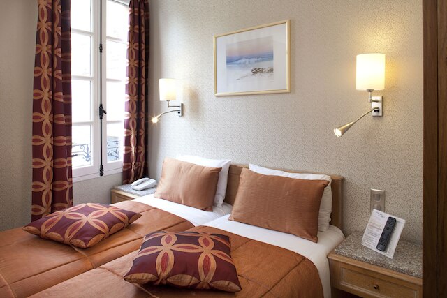 オテル ラ クロワ ブランシュ