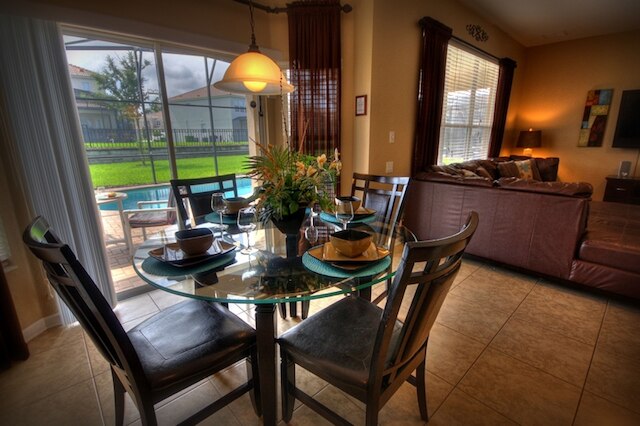 6 ベッドルーム 4 バス ホーム イン ウィンザー ヒルズ バイ CV-2579